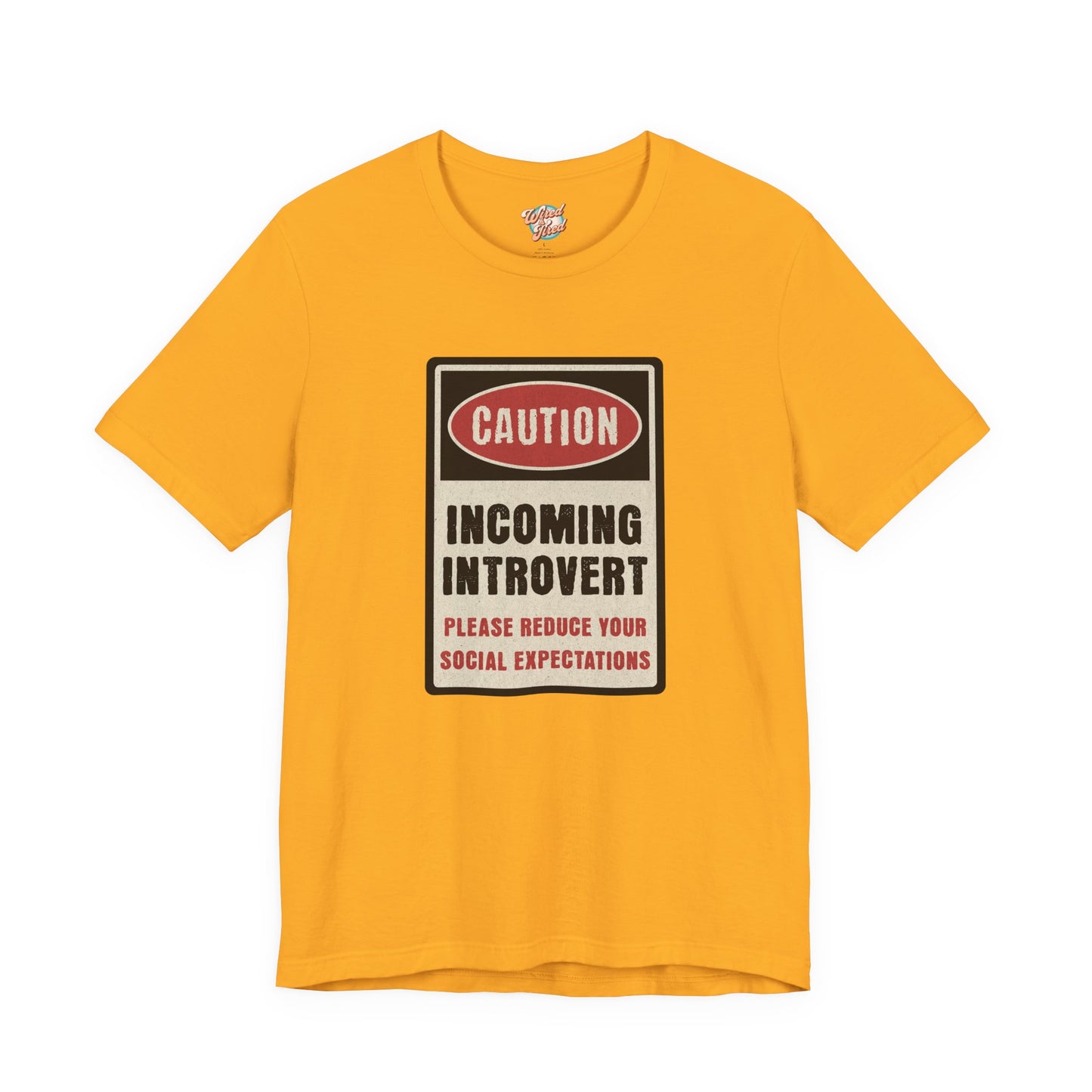 Caution Incoming Introvert – Retro Meme T-Shirt – Funny 70s Style Graphic Tee for Millennial Adults