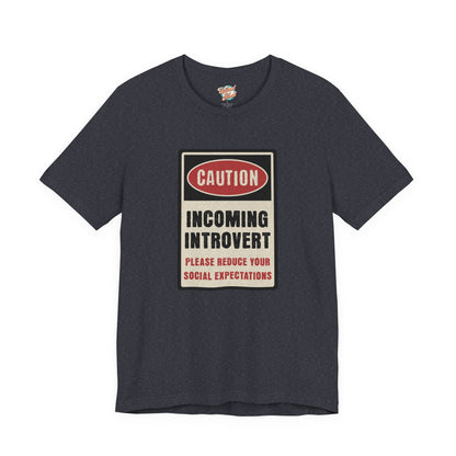 Caution Incoming Introvert – Retro Meme T-Shirt – Funny 70s Style Graphic Tee for Millennial Adults