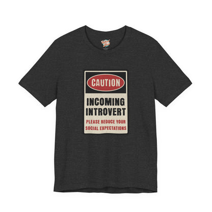 Caution Incoming Introvert – Retro Meme T-Shirt – Funny 70s Style Graphic Tee for Millennial Adults